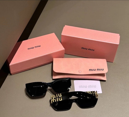 Sunglasses black and gold