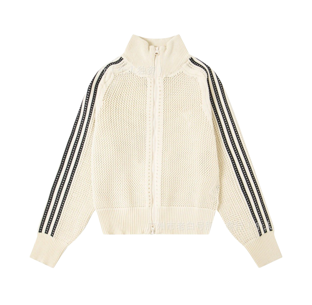 Two-piece set in point open: Bomber jacket with zipper and Mini High Shot Shorts