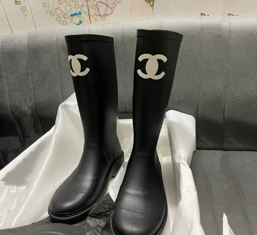 Luxury Black Water Boots