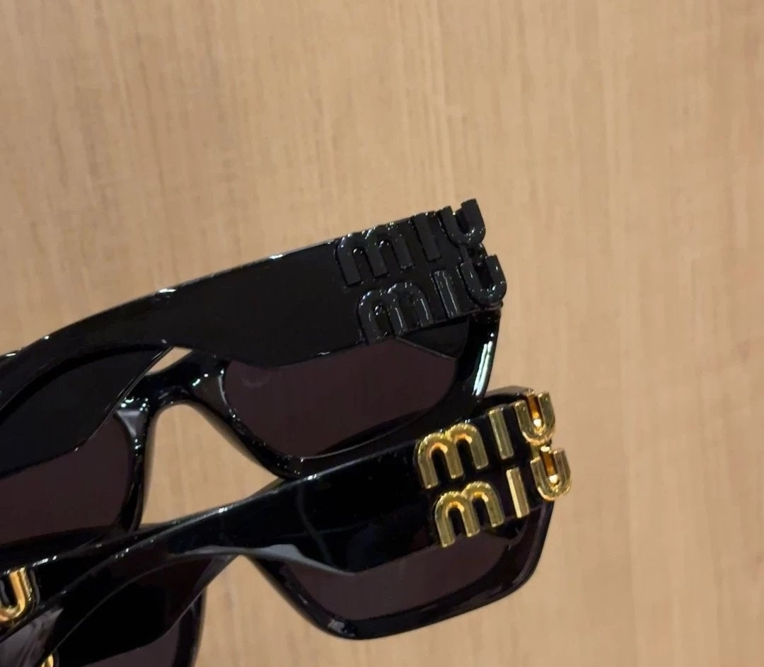 Sunglasses black and gold