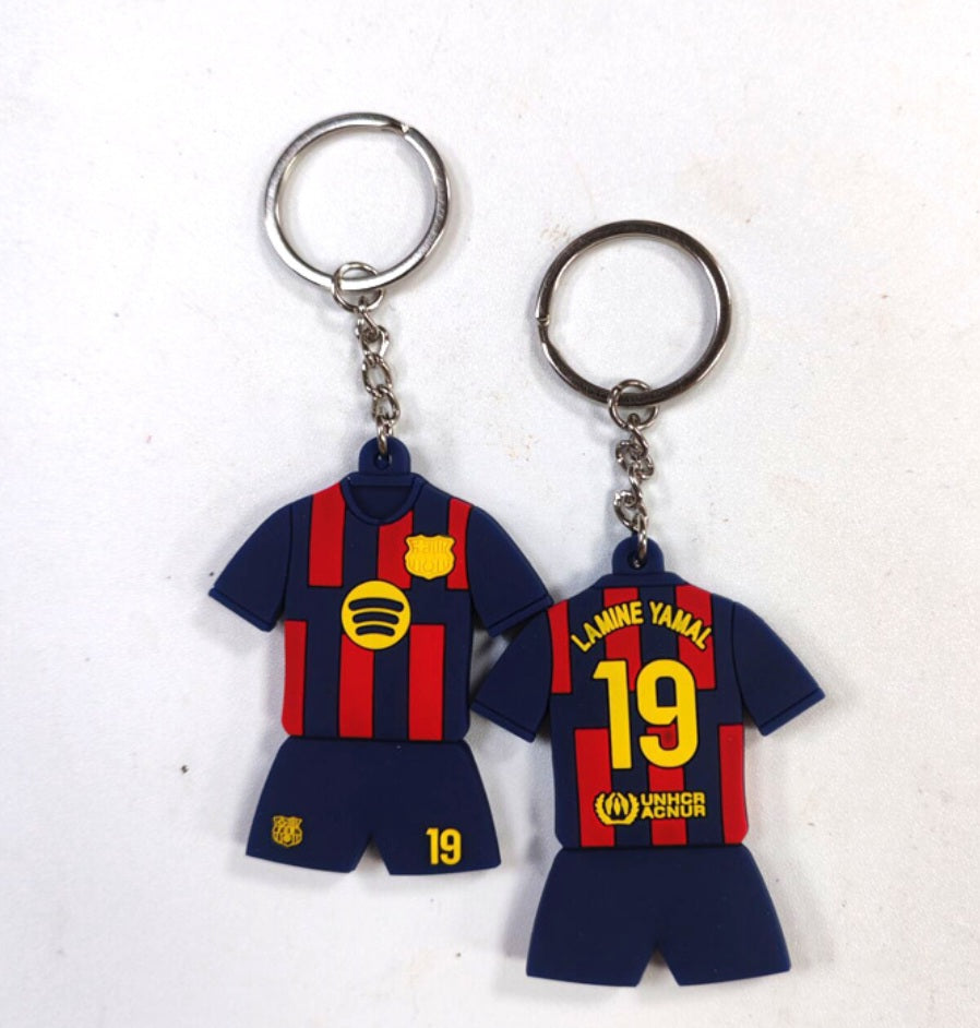 T-shirt pack + keychain + bracelets + ring + RMFC or FCB pendant